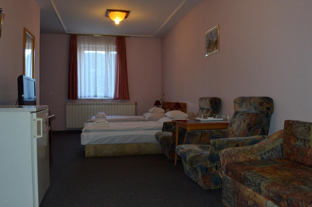 Apollo Motel Kecskemét Kamer foto